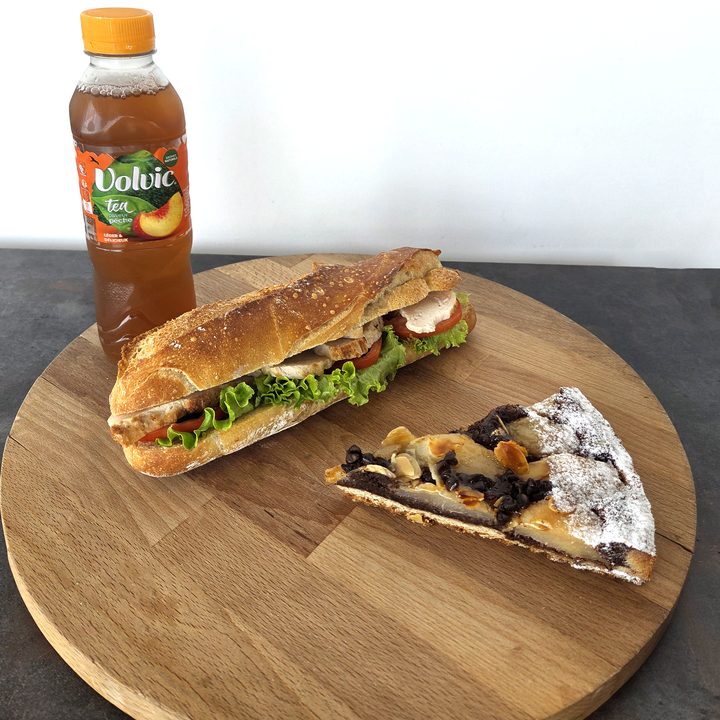 Formule Gavot : sandwich, part de gâteau et thé glacé